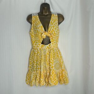 Area stars yellow dress size s